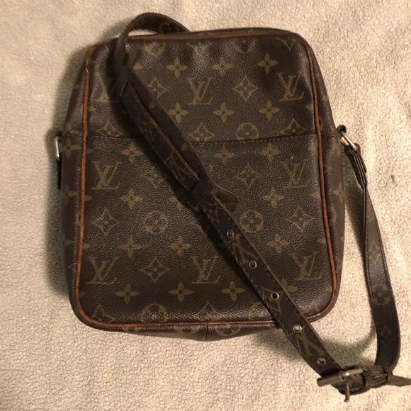 Louis Vuitton Marceau Messenger Crossbody Bag - Picture 3 of 15